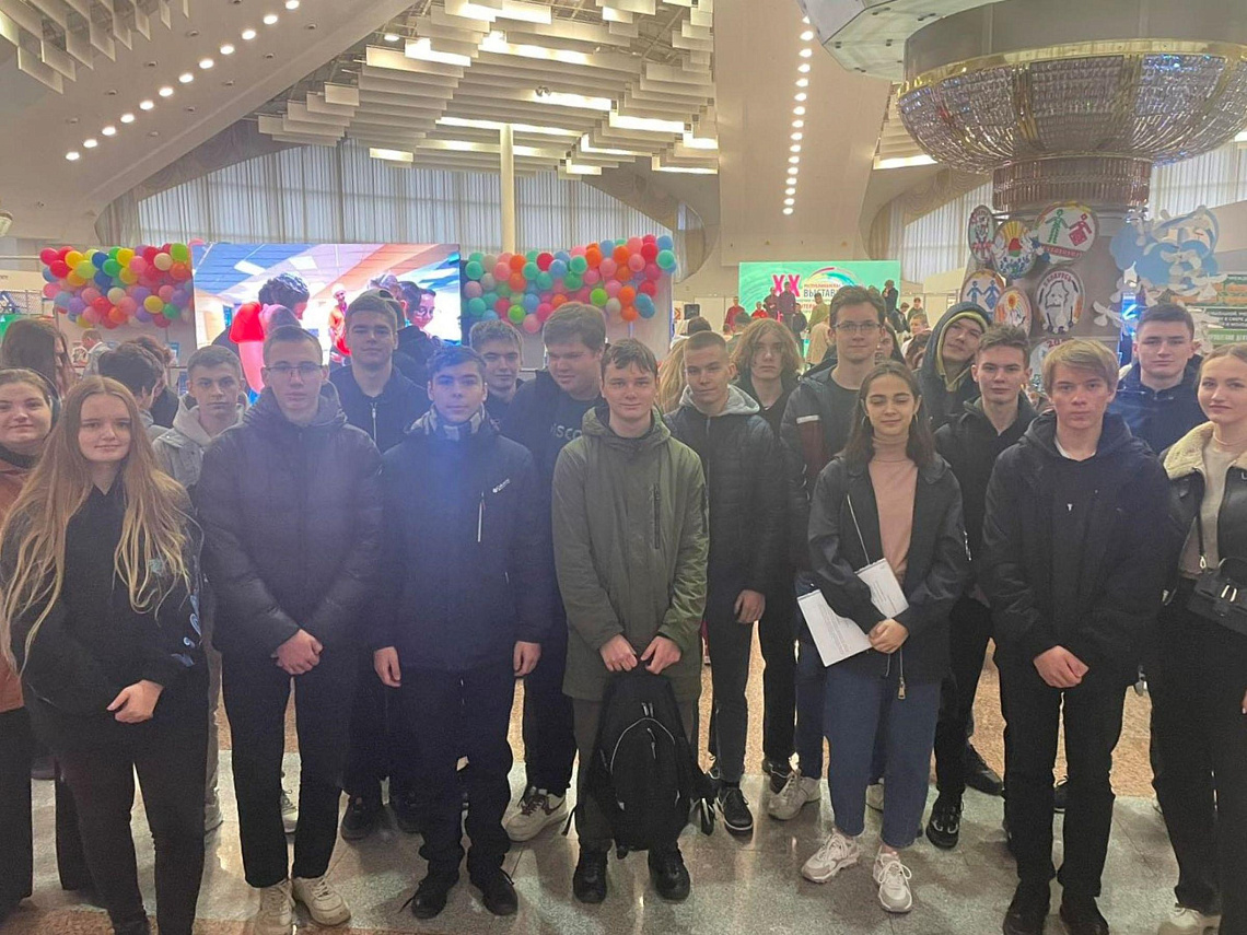 Студенты ПСФ посетили открытие ХХ Республиканской выставки научно-методической литературы, педагогического опыта и творчества учащейся молодежи